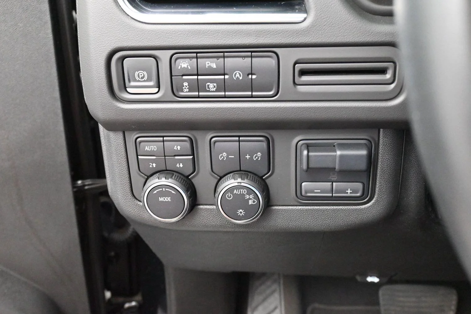 Used 2024 Black Chevrolet RST image 22