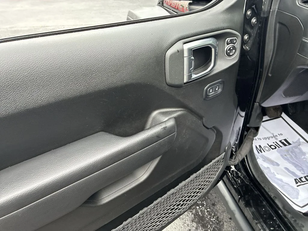 Used 2024 Black Jeep Rubicon image 13