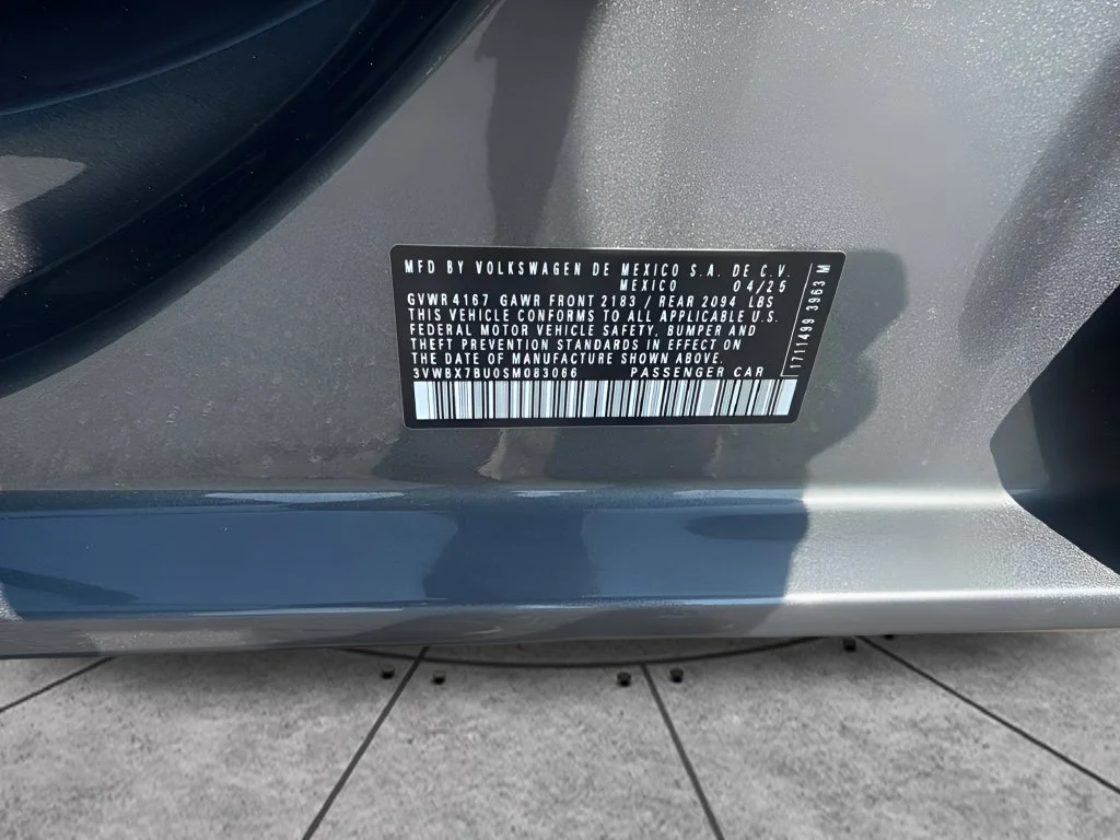 Used 2025 Gray Volkswagen 1.5T Sport image 27