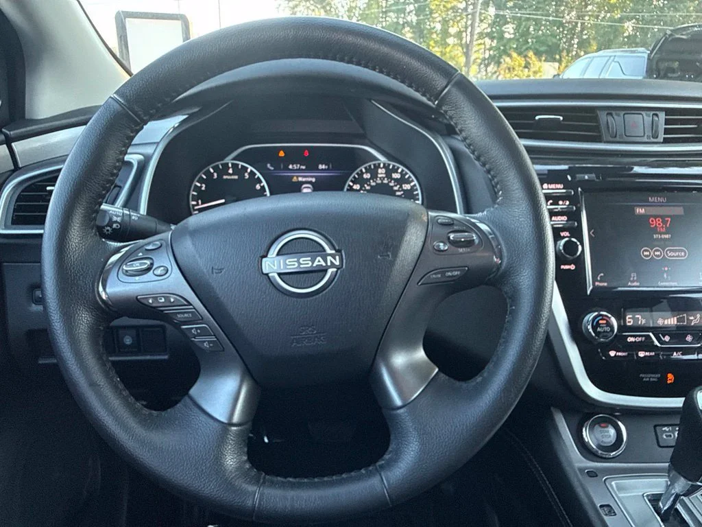 Used 2024 Gray Nissan SV image 15