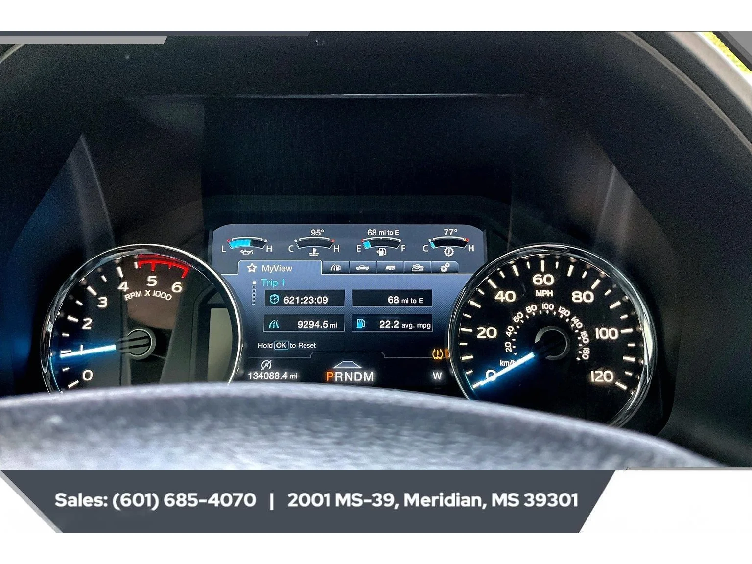 Used 2018 White Platinum Metallic Tri-Coat Ford Platinum image 14