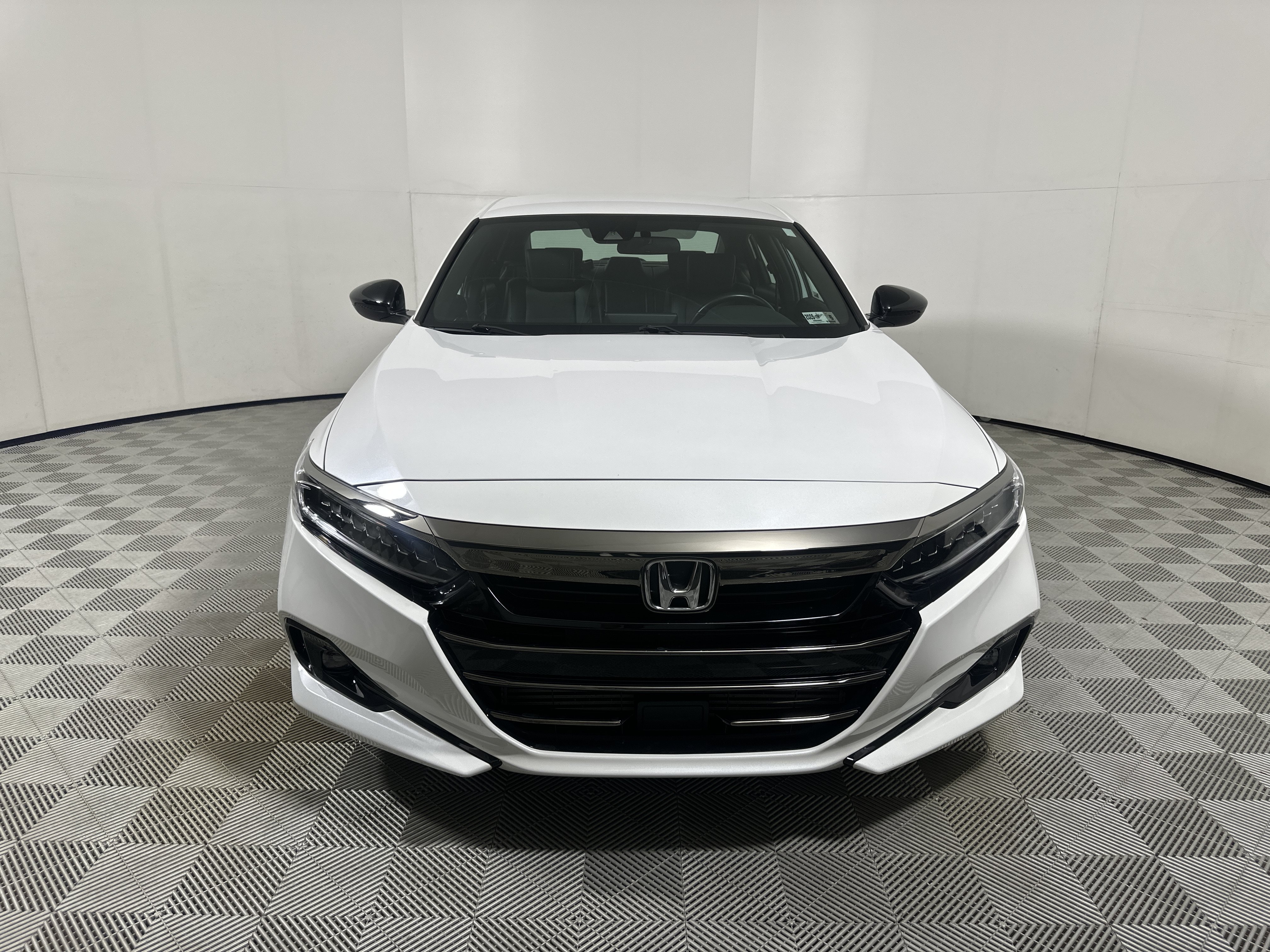 1HGCV1F35NA068934