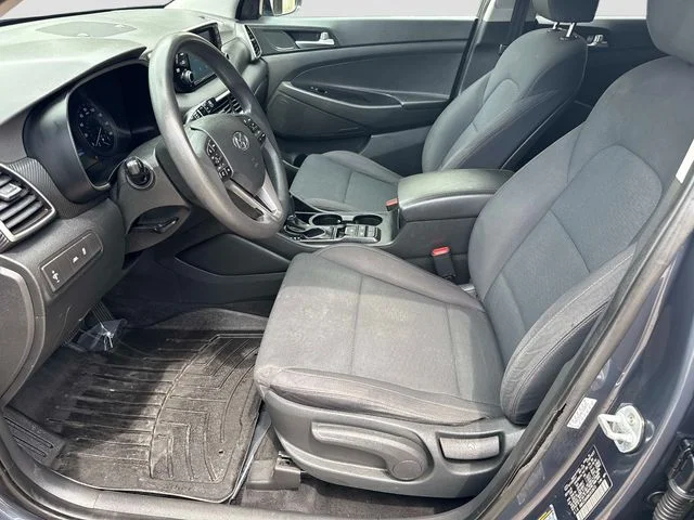 Used 2019 Blue Hyundai SE image 12