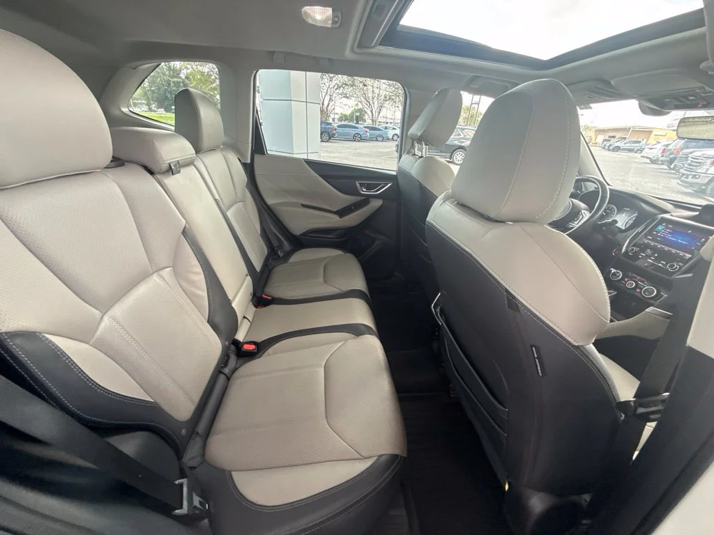 Used 2020 Crystal White Pearl Subaru Limited image 38