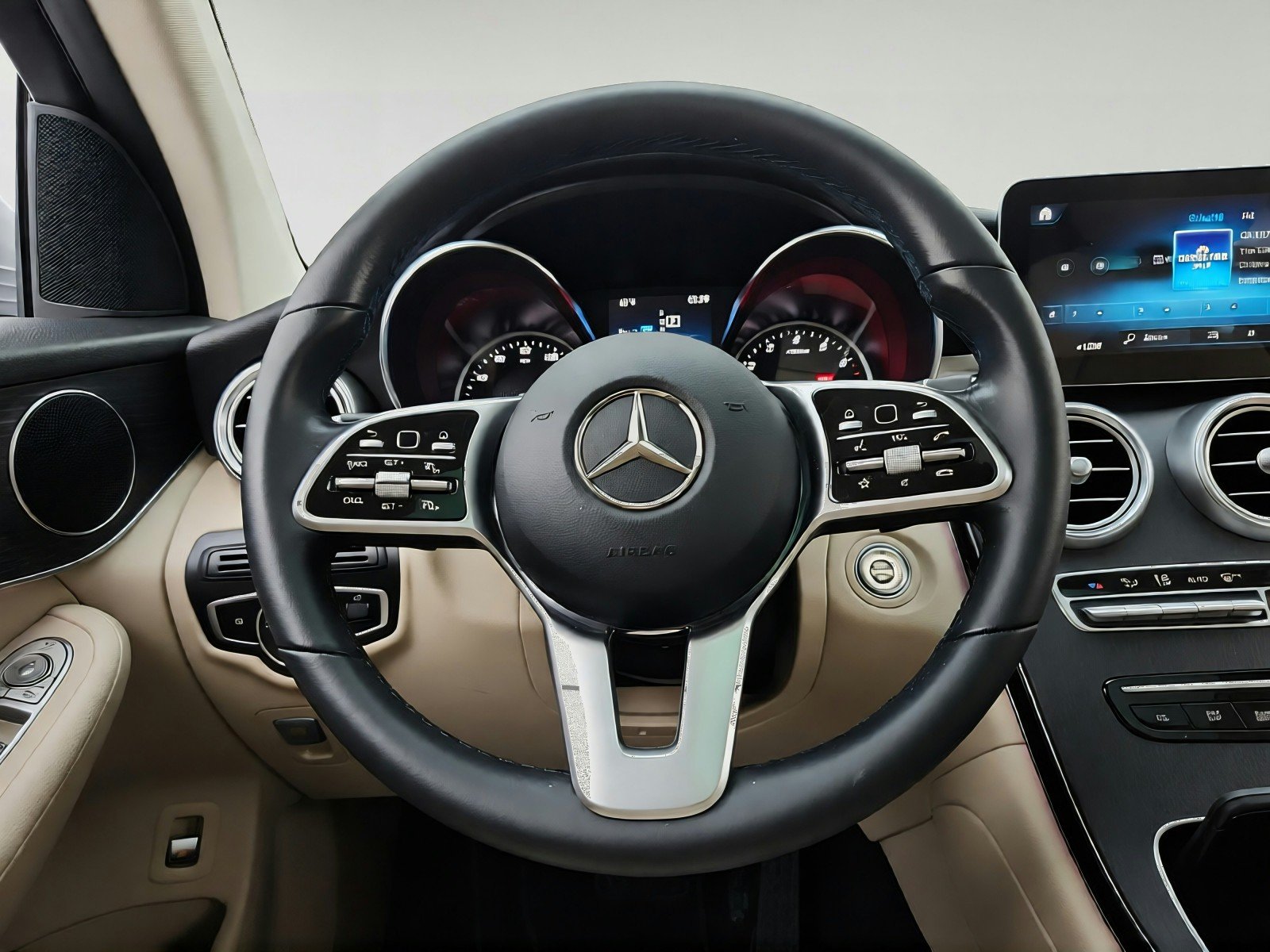 Certified Used 2021 Cirrus Silver Metallic Mercedes-Benz GLC 300 image 31