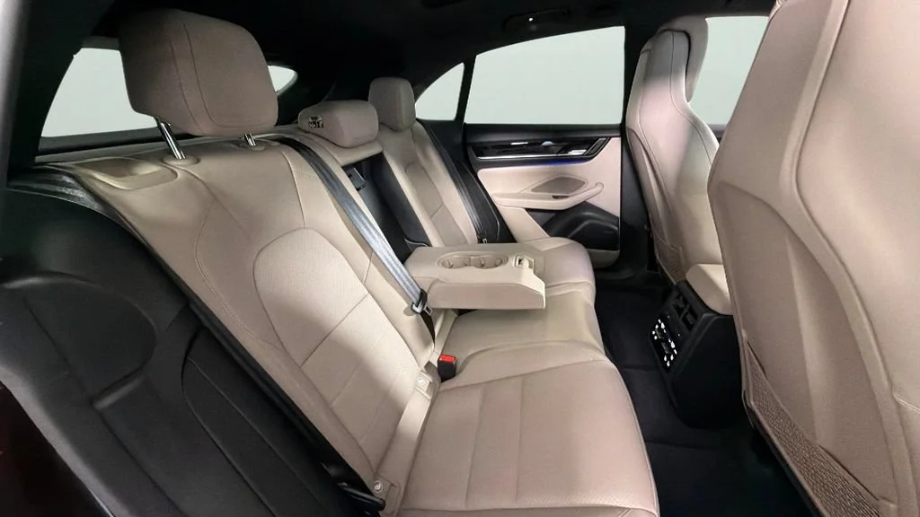 2025 Porsche Macan Base - Photo 31