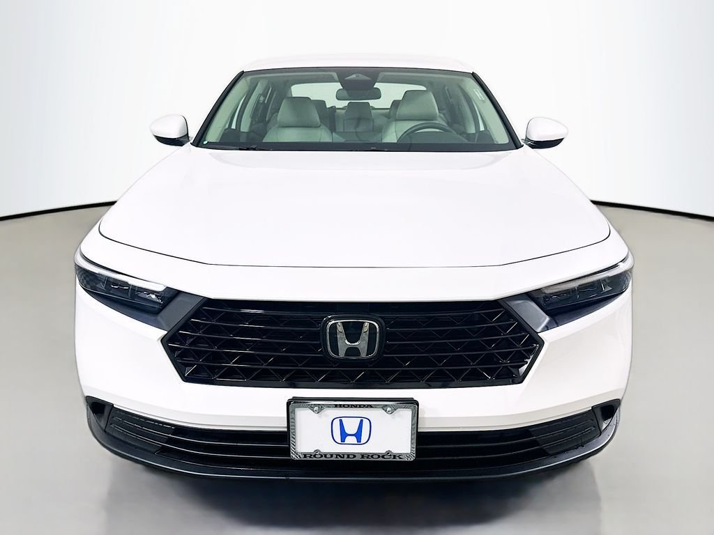 New 2026 Platinum White Pearl Honda LX image 2