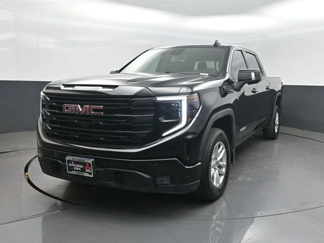 Used 2024 Black GMC Elevation image 2
