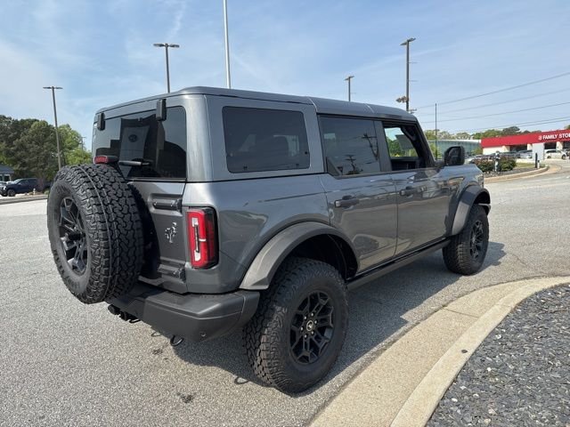 New 2026 Carbonized Gray Metallic Ford Badlands image 10