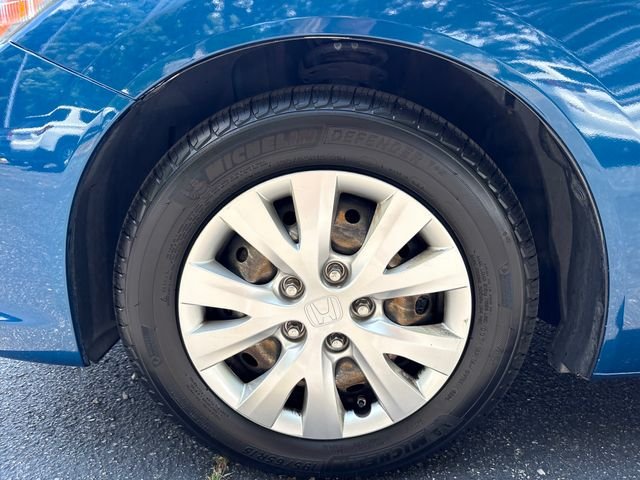 Used 2012  Honda LX image 11