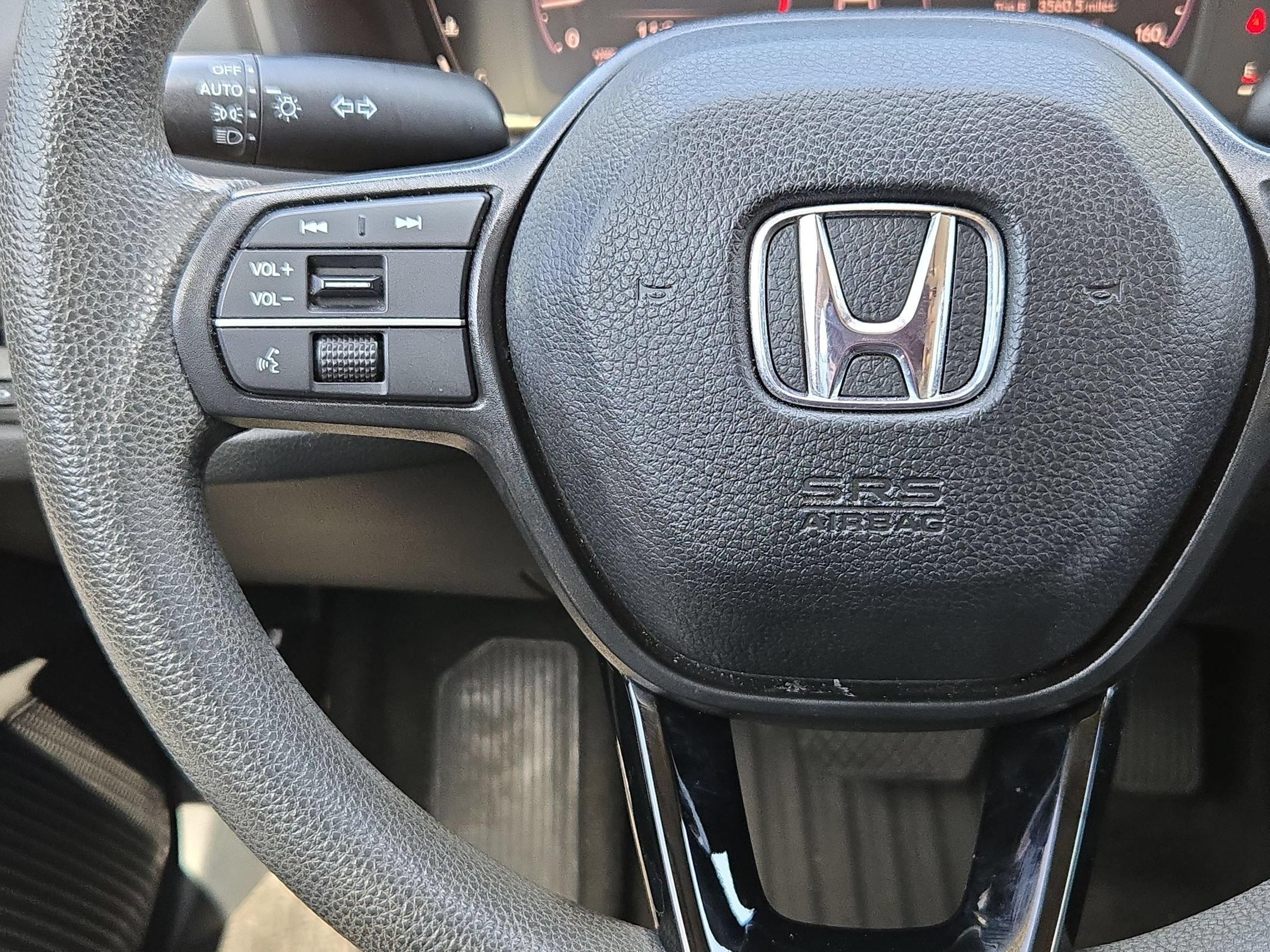 Used 2024 Platinum White Pearl Honda EX image 20