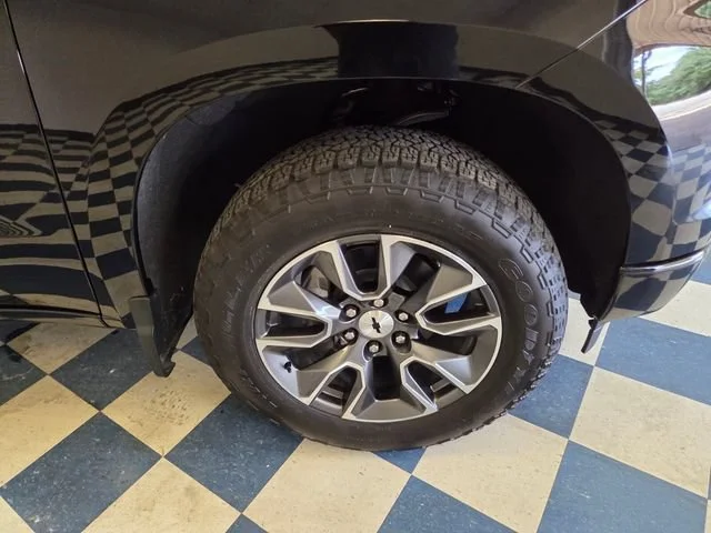 Used 2024 Black Chevrolet RST image 11