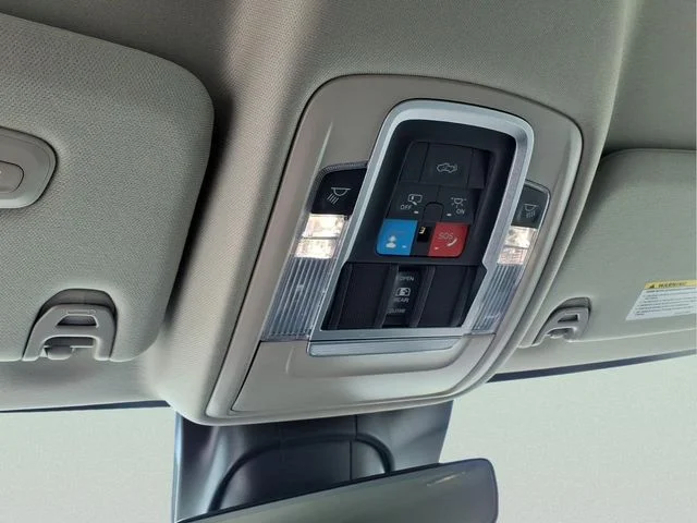 Used 2025 White Ram Laramie image 30