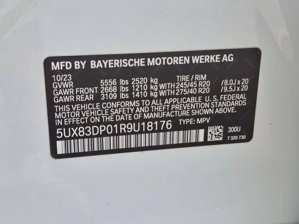 Used 2024 White BMW M40i image 36