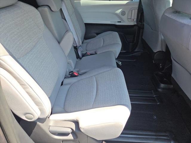 Certified Used 2025 MAGNETIC GRAY MET. Toyota  image 27