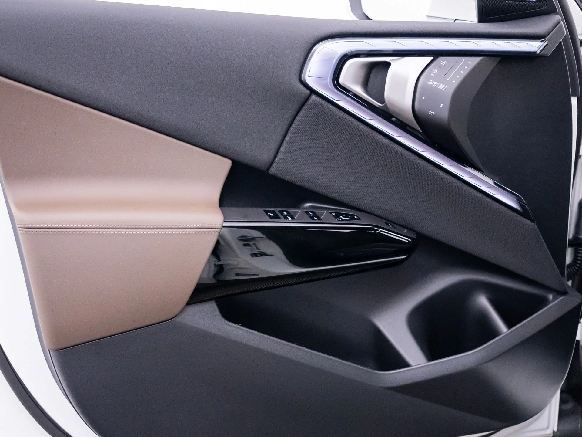 New 2026 White BMW 30 xDrive image 14