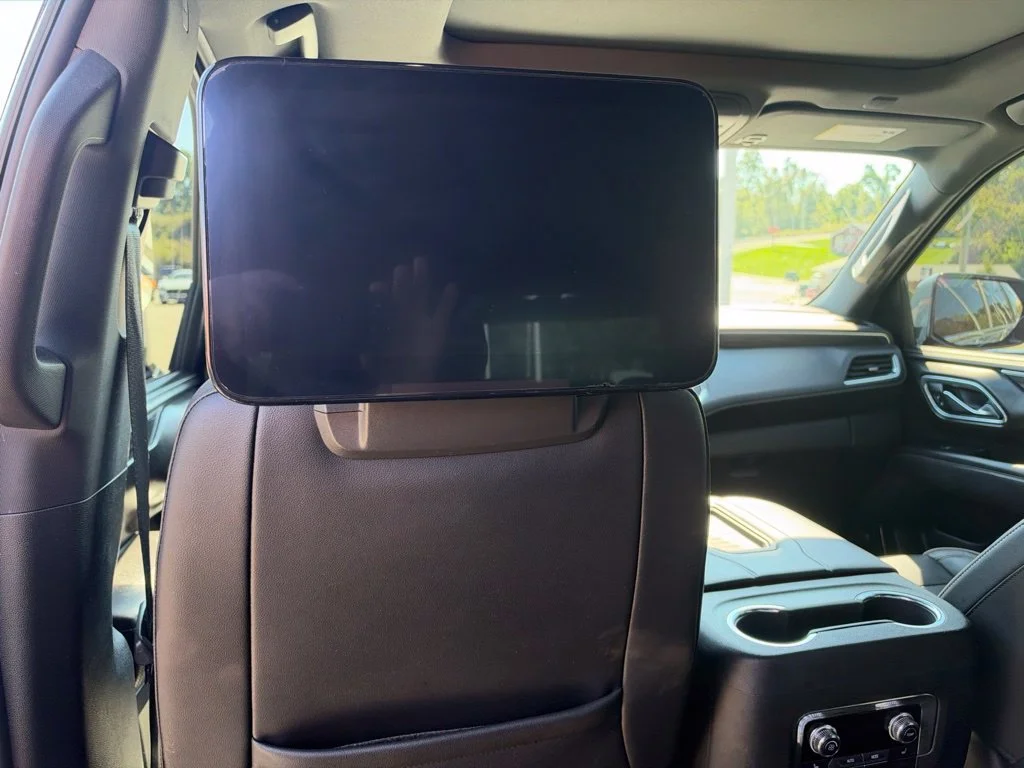 Used 2021 Satin Steel Metallic GMC SLT image 17