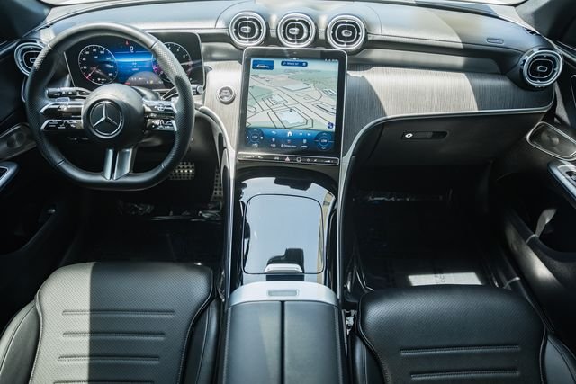 Certified Used 2025 Polar White Mercedes-Benz GLC 300 image 20