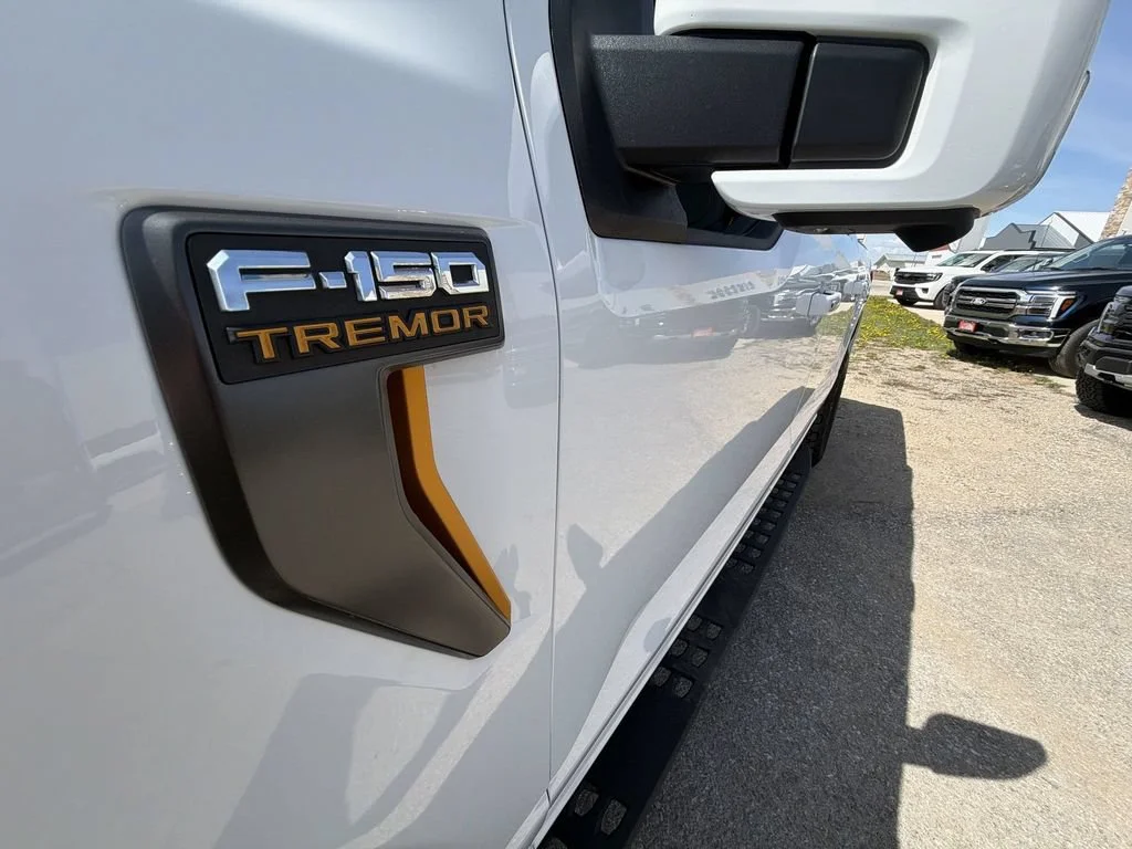 Used 2022 Oxford White Ford XL image 20