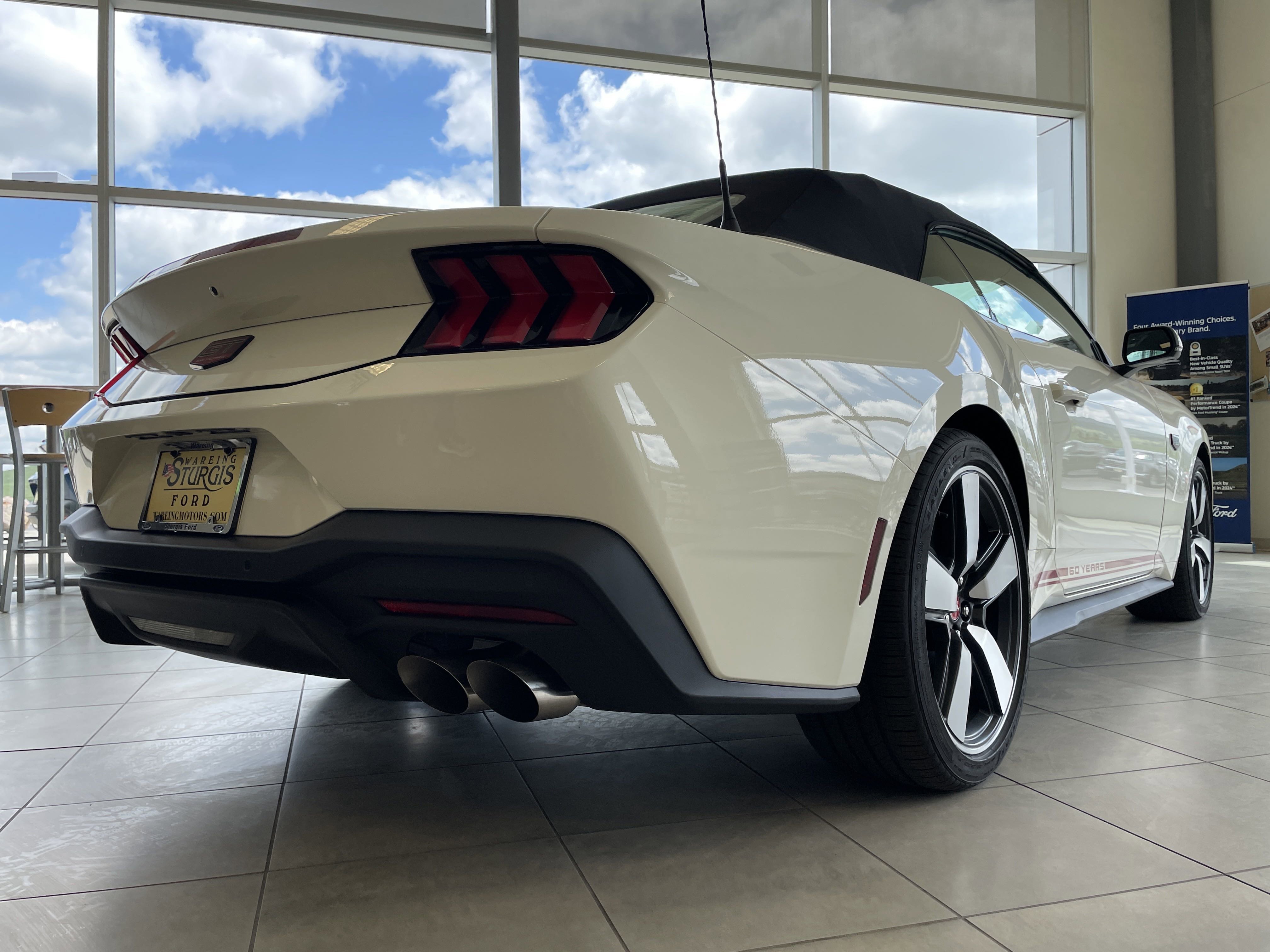 2025 Ford Mustang GT Premium Convertible - Photo 22