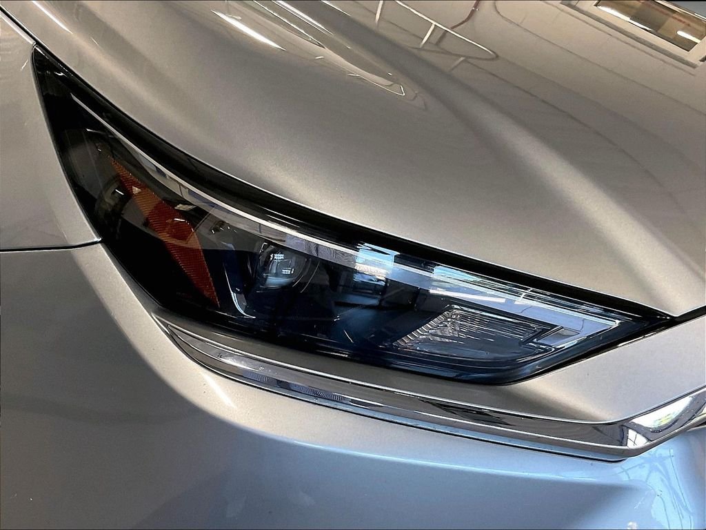 Certified Used 2025 Silver Toyota XLE image 33