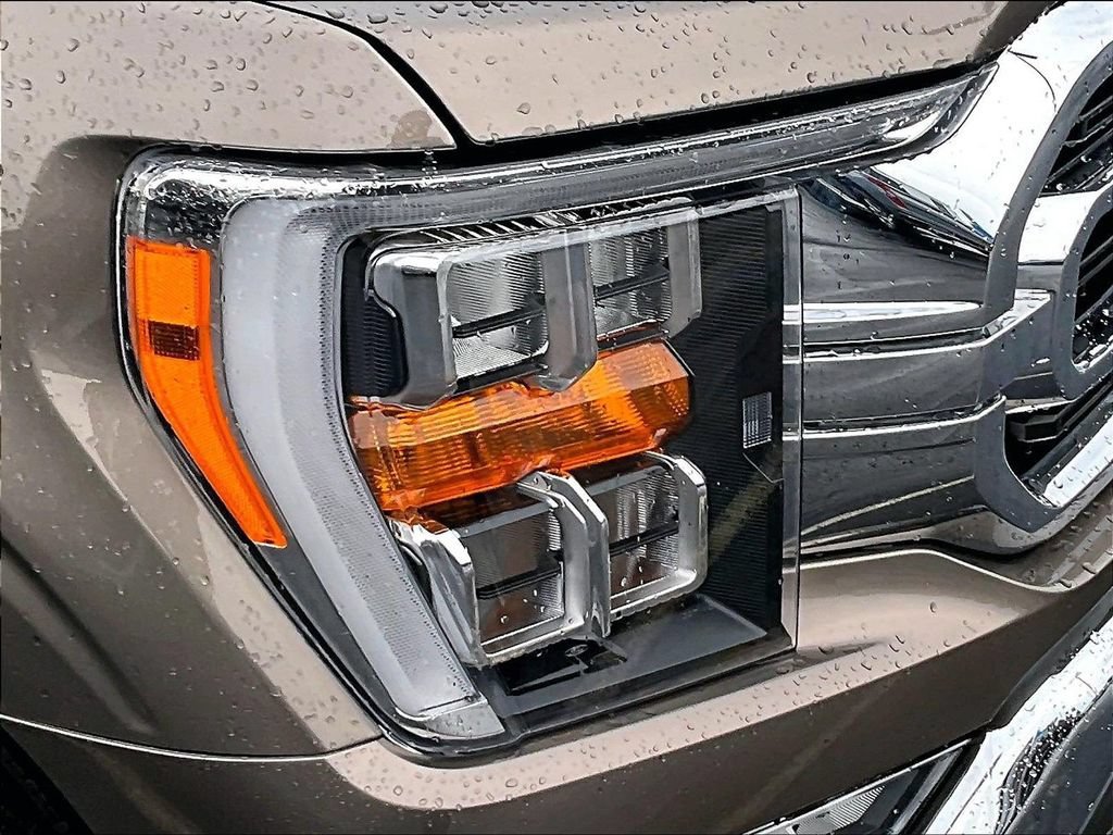 Used 2023 Gray Ford XL image 31