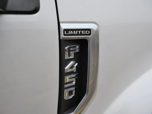 Used 2019 White Ford Limited image 8