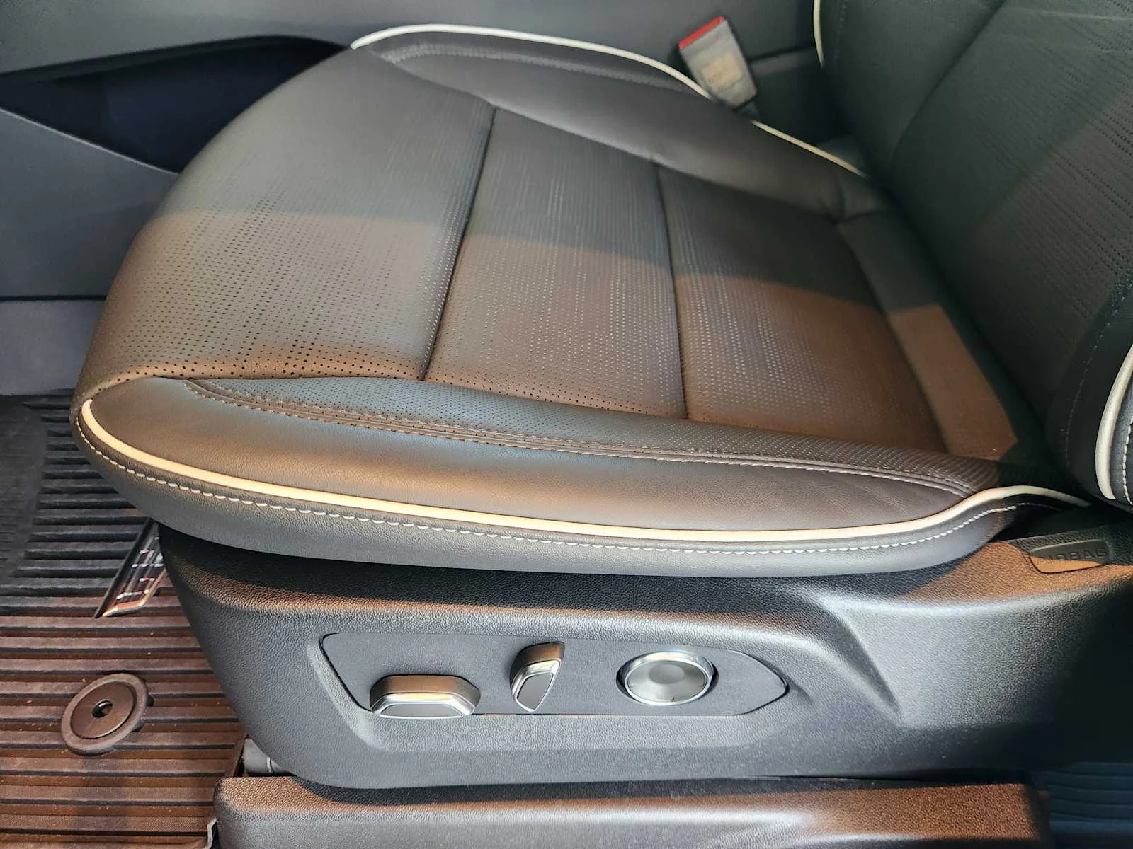 2026 Cadillac Escalade Sport - Photo 16
