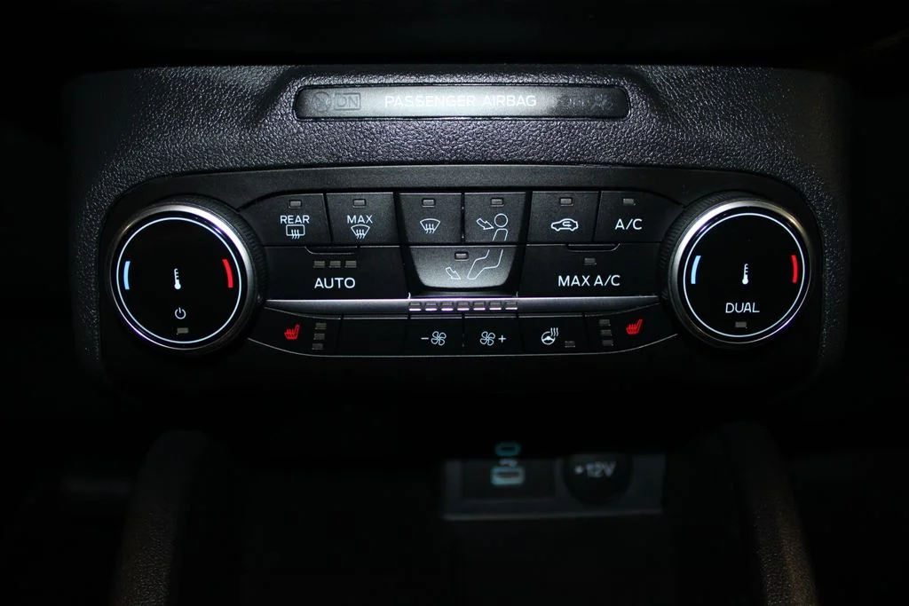 Certified Used 2023 Atlas Blue Metallic Ford Active image 30