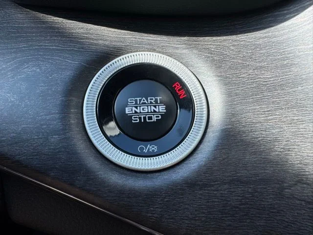 Used 2025 Gray Jeep Overland 4xe image 36
