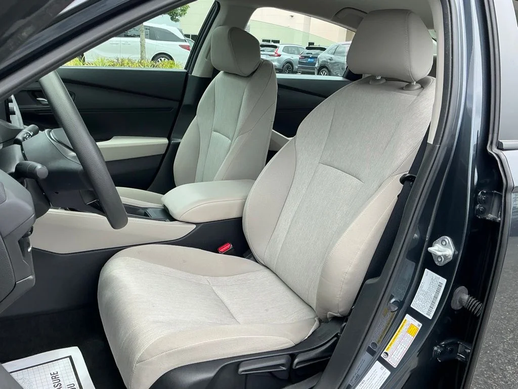 Used 2023  Honda LX image 27