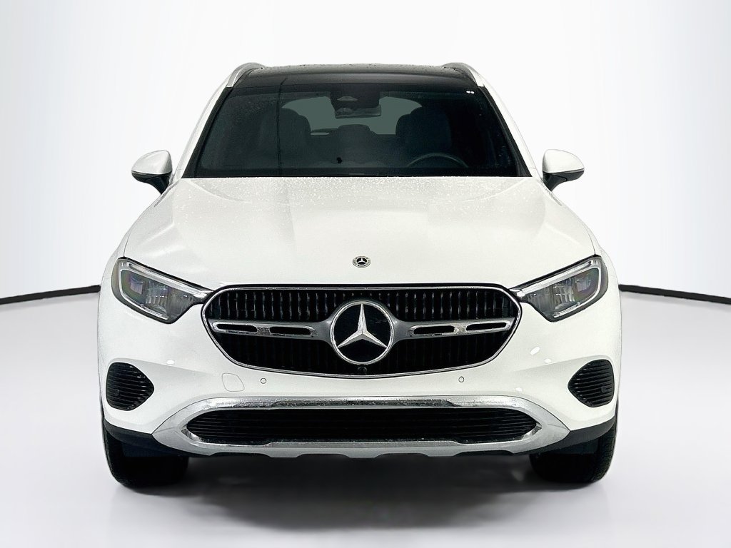 Certified Used 2026 Polar White Mercedes-Benz GLC 300 image 2
