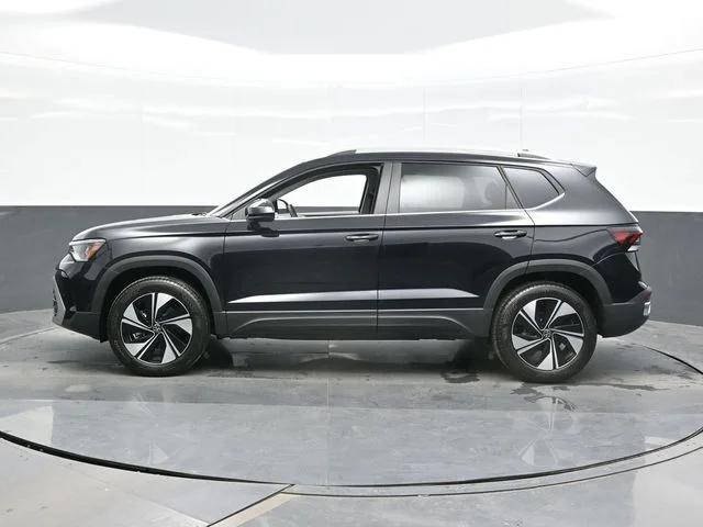 New 2026 Black Volkswagen 1.5T SE image 4