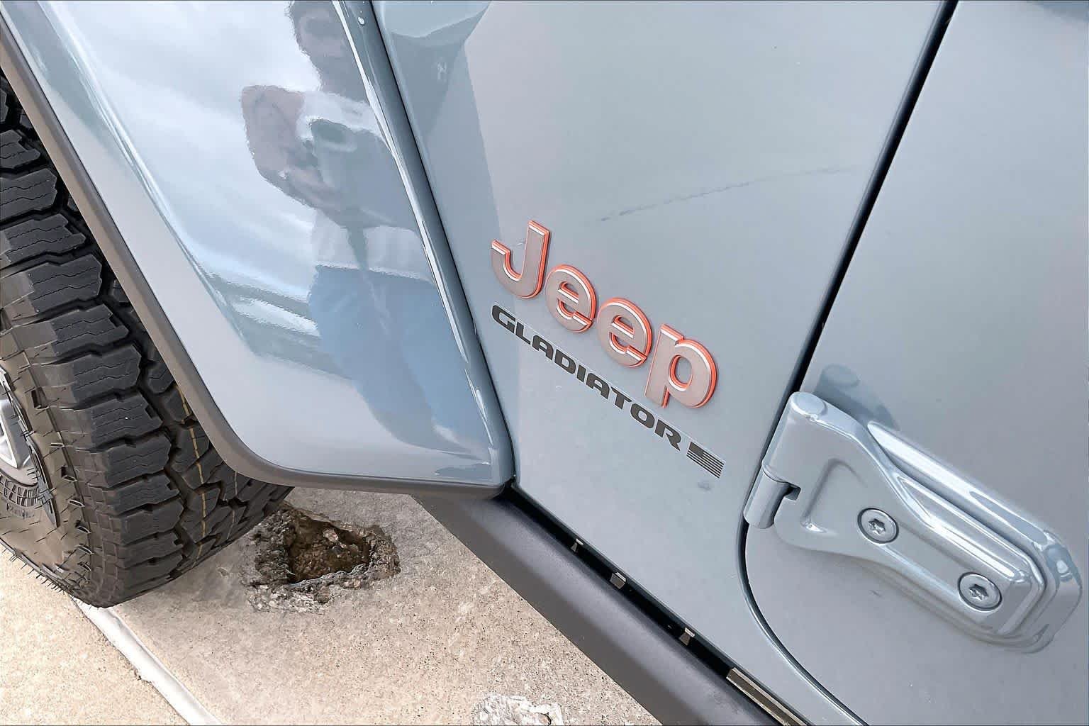 New 2026 Anvil Clearcoat Jeep Mojave image 15