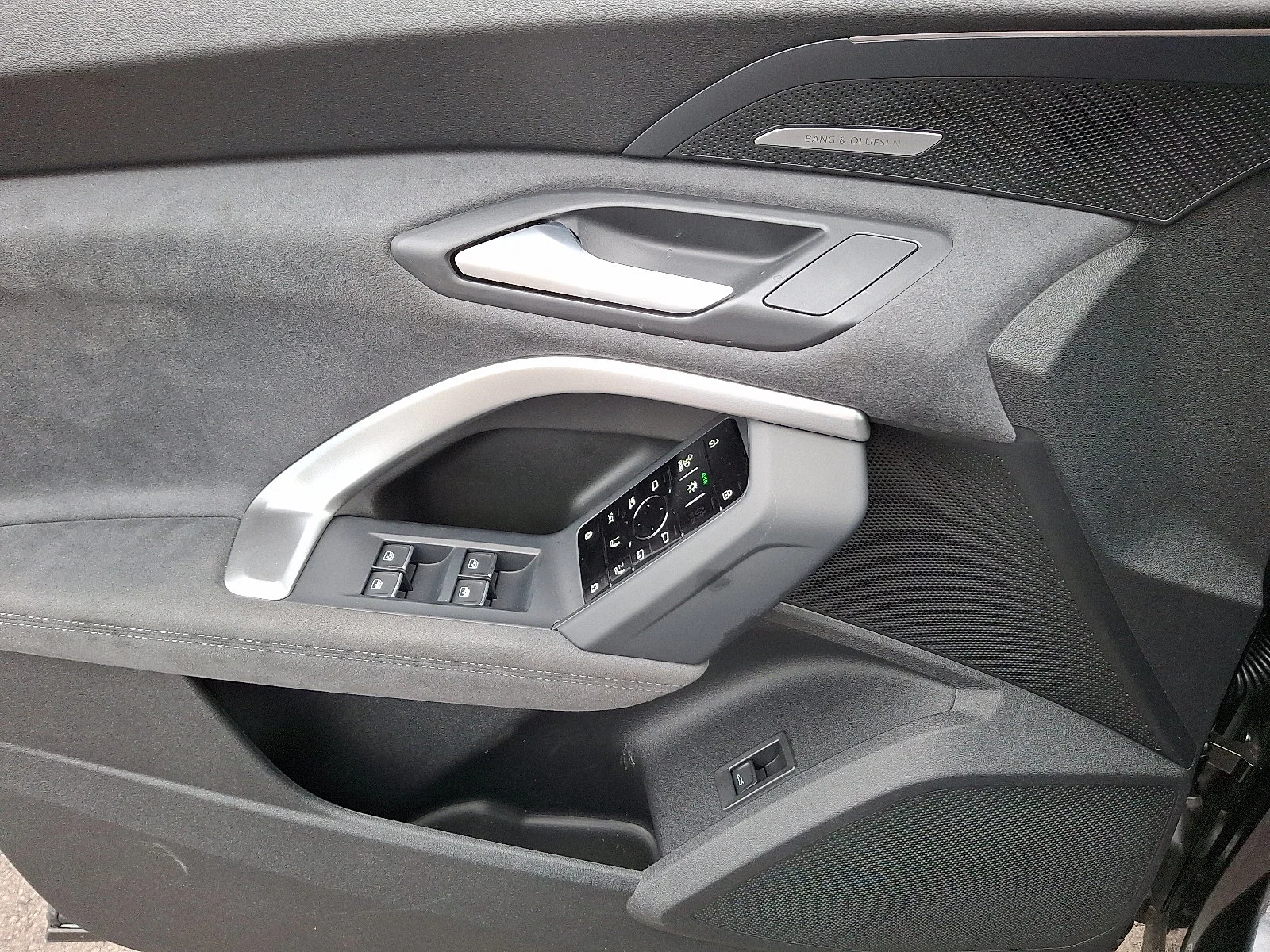 New 2026 Daytona Gray Metallic Audi Premium Plus image 9