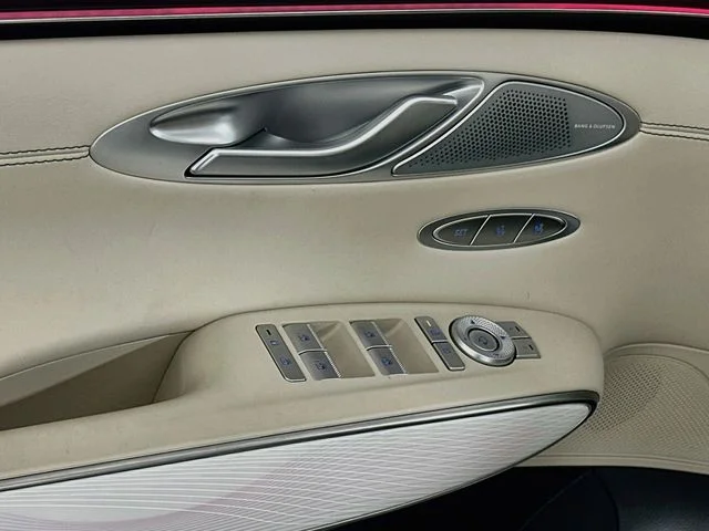 New 2027 Genesis GV70 2.5T Advanced