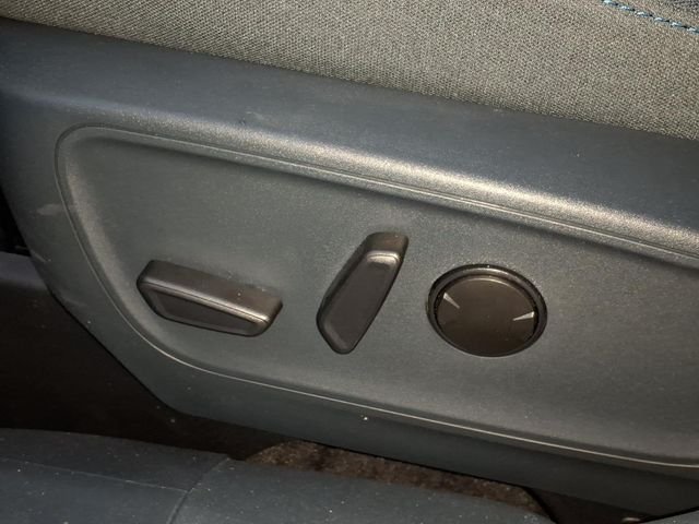 New 2026 Carbonized Gray Metallic Ford XLT image 11