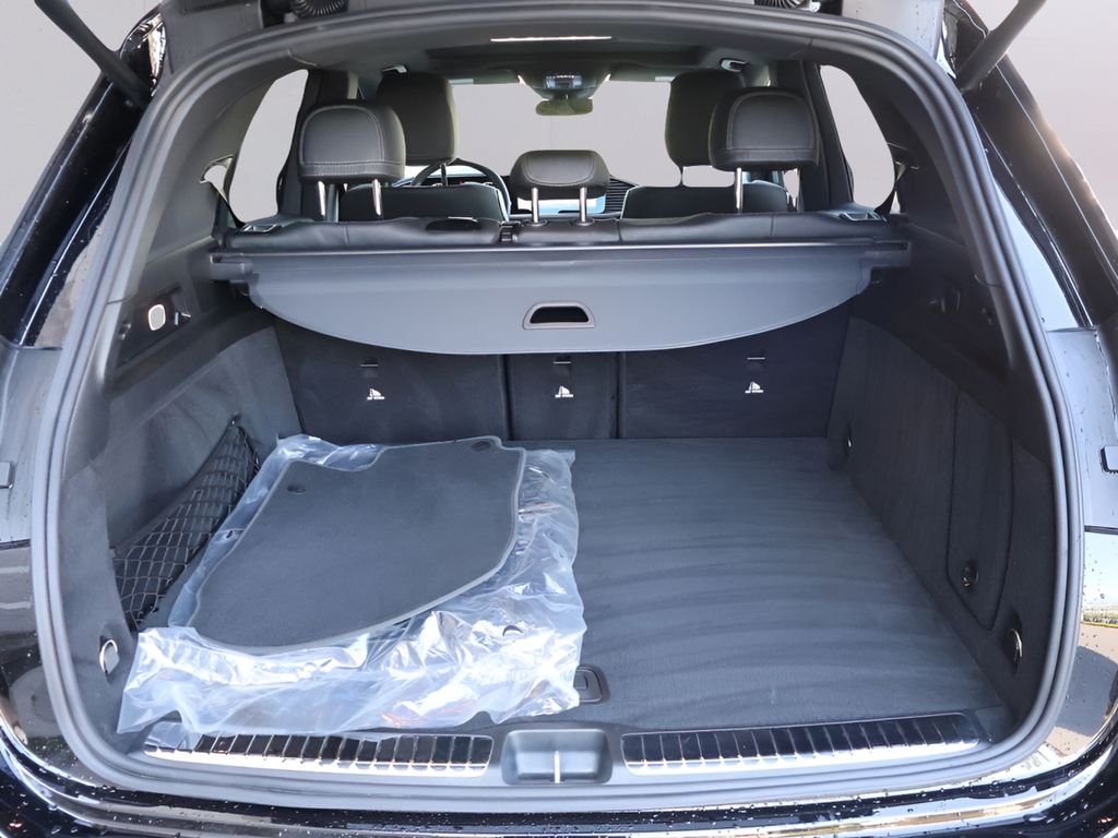 Used 2025 Obsidian Black Metallic Mercedes-Benz GLE 350 image 17
