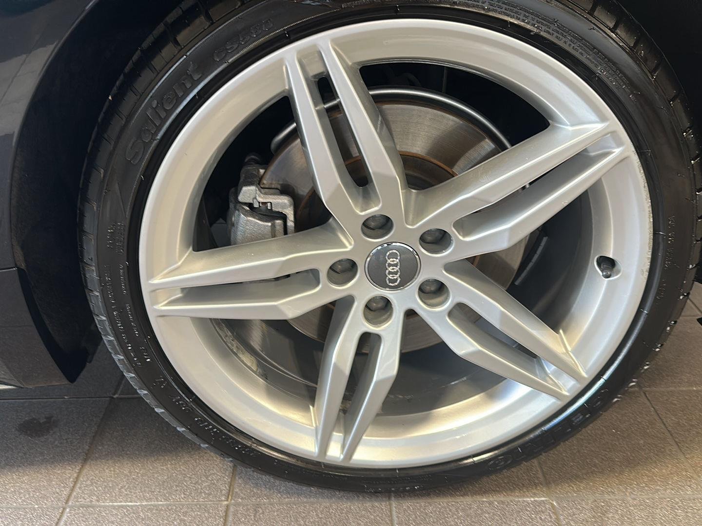 Used 2019 MYTHOS BLACK METALLIC AUDI PROGRESSIV image 9