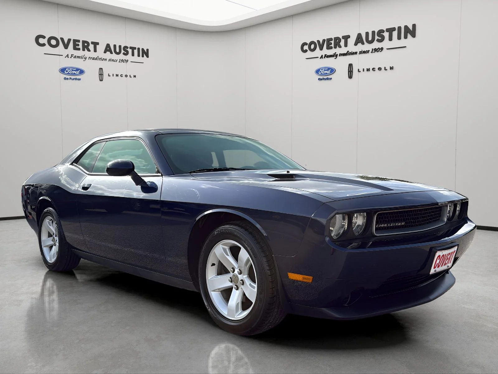 Used 2014 Blue Dodge SXT image 7