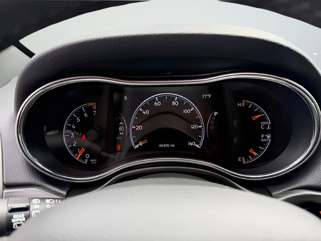 Used 2022 Red Jeep Laredo X image 13