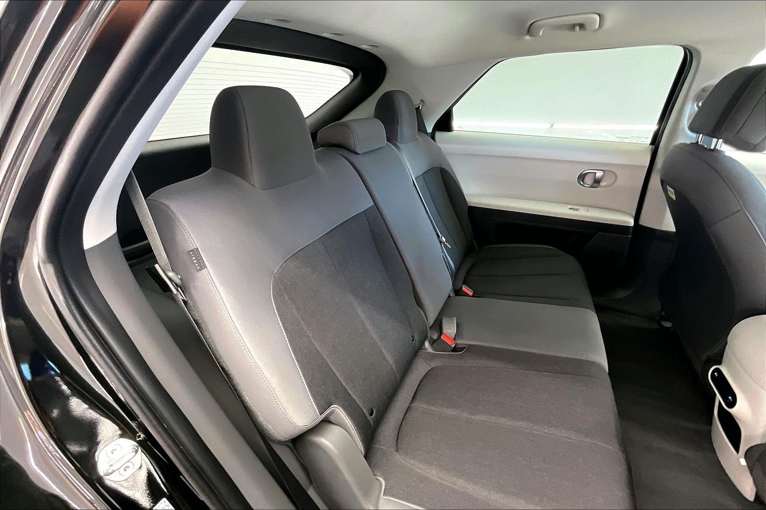 Used 2024 Abyss Black Hyundai SEL image 18