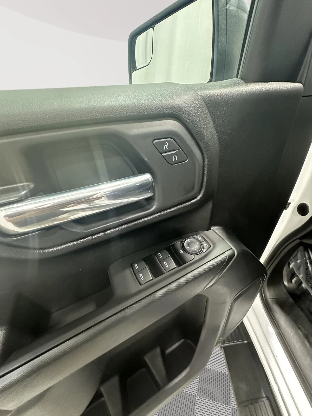Used 2024 Summit White GMC Pro image 17