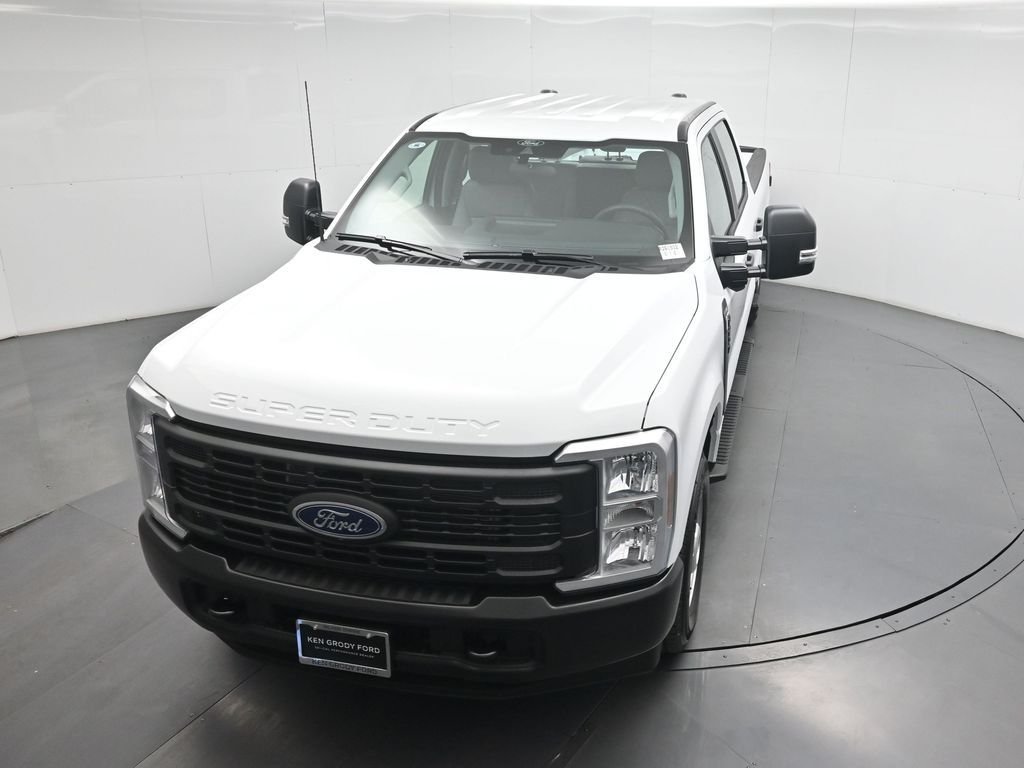 New 2026 Oxford White Ford XL image 31