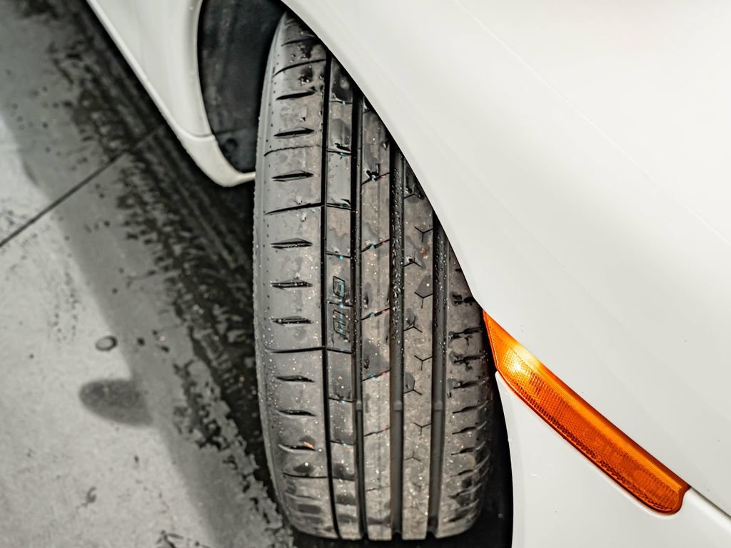 Used 2003 Carrara White Porsche Carrera image 49