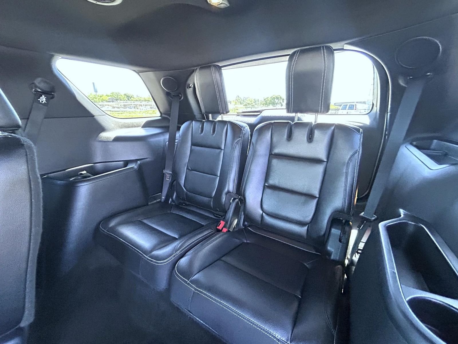 Used 2016 White Ford Limited image 22
