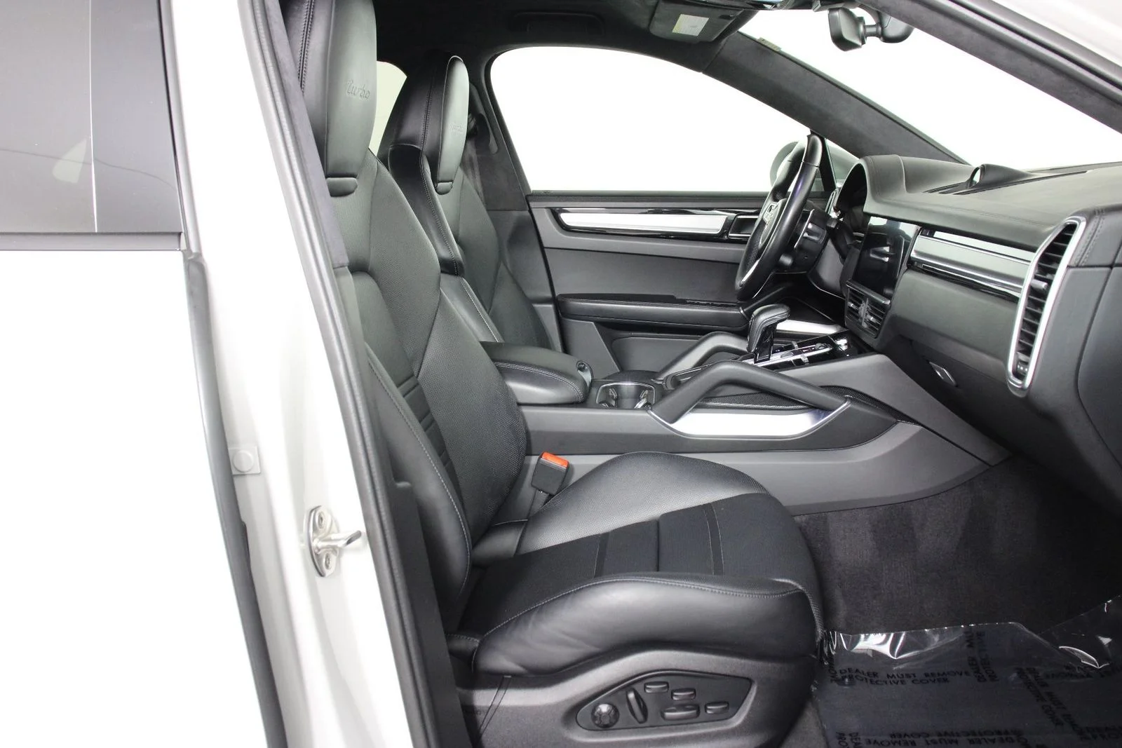 Used 2022 Chalk Porsche Turbo image 31