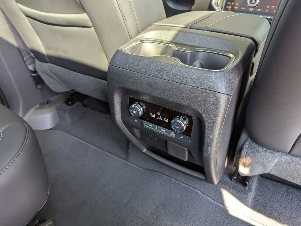 2026 GMC Acadia Elevation - Photo 36