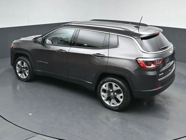 Used 2020 Granite Crystal Clearcoat Metallic Jeep Limited image 49