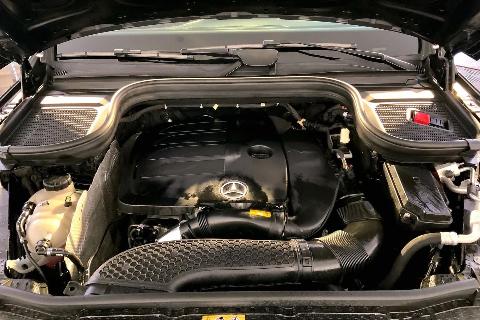 Certified Used 2022 Black Mercedes-Benz GLE 350 image 30